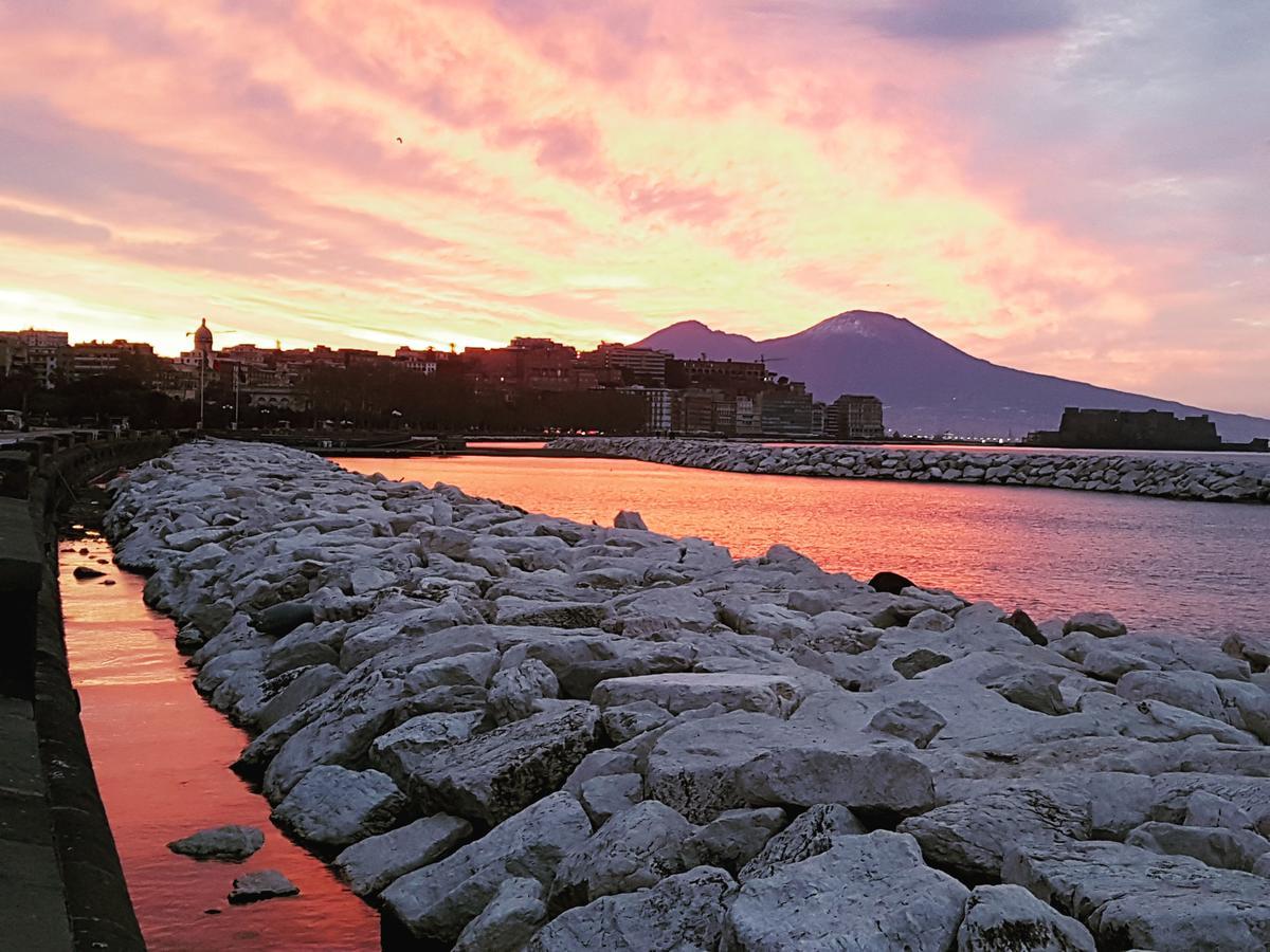 Готель Napoli Tree - Lungomare Екстер'єр фото